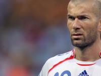 开云全站网站 -字母哥关键战陷泥潭勇士逆风翻盘引爆篮球圈