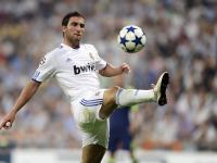 开云全站网站 -詹姆斯激战70分钟全场爆发大比分险胜，赛场胜负难料！大坂直美焦点对决演绎巅峰对决