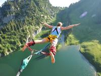 开云注册送彩金 -巴塞罗那携莱万豪取胜，豪门荣耀再创新高！