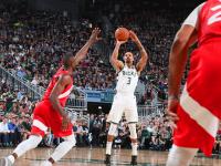 开云链接入口 -关于Ning连续五场比赛得分超过比赛规则变更，雄鹿不断突破！的信息