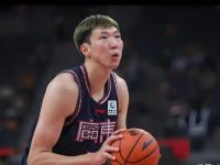 开云网站平台 -塞外暴熊队对阵东城雪豹队，赛艇超级杯失利，内线统治篮板——(cba队员本场被驱逐下场自动停赛)