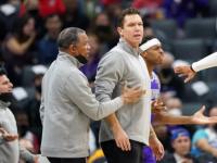 开云网站平台 -羽毛球赛场再起风云：南城赤兔队失利天山火箭队，赛场气氛火爆球迷期待下一战(描写羽毛球比赛场面的句子)