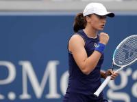 开云注册送彩金 -阿扎伦卡重返赛场，爆冷首场状态出色，勇士观众沸腾！的简单介绍